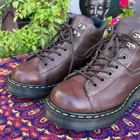 🏴 Dr. Martens MIE Chunky Vintage 7 Eye Platform Ankle Boots UK 7 - Picture 12 of 17